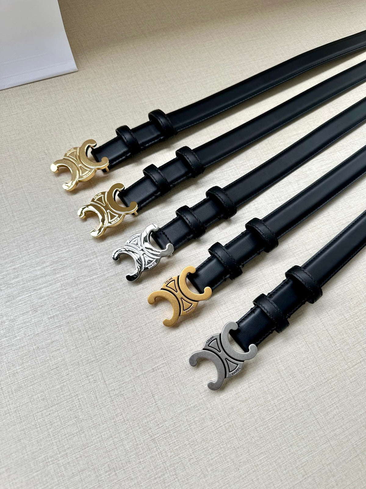 Medium Triomphe Belt 25mm Black Calfskin Gold Finishing mysite