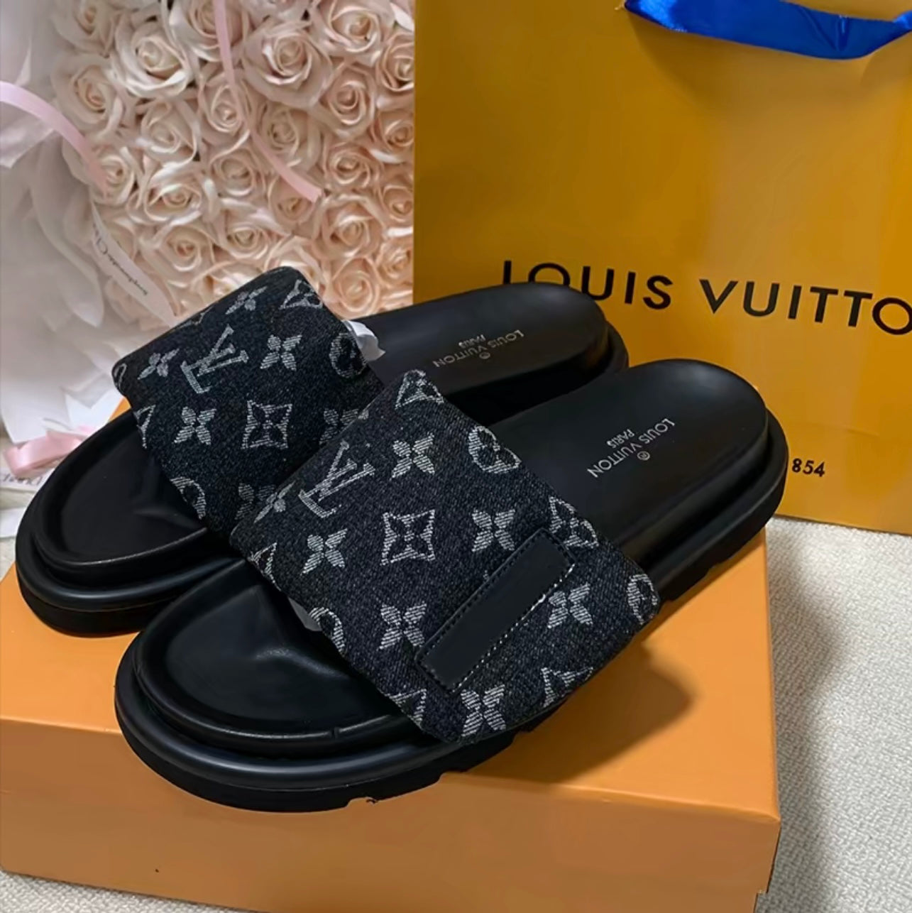 Trendy adjustable platform slippers with velcro straps-s2 mysite