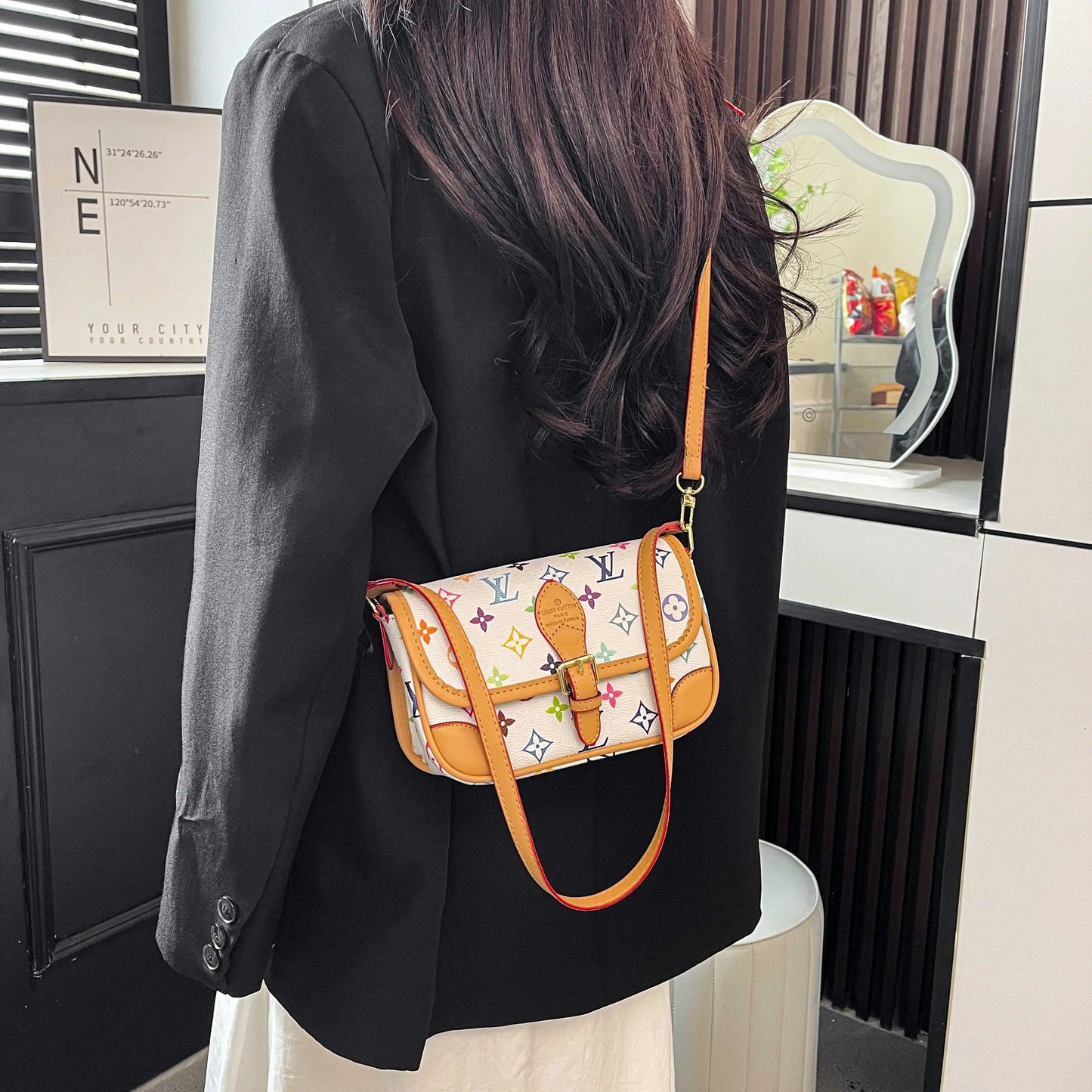 Vintage-Inspired Box Hand bag-18 mysite