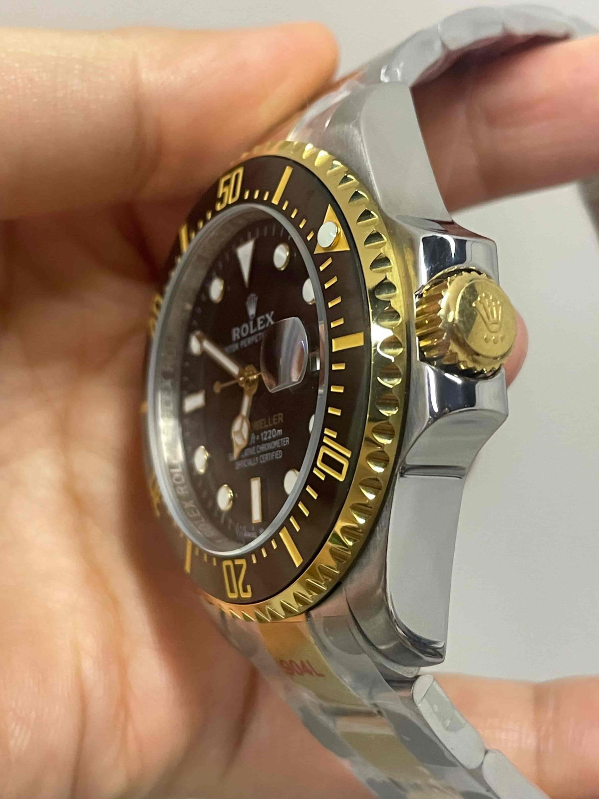 automatic-watch-for-men-40mm-r136-1