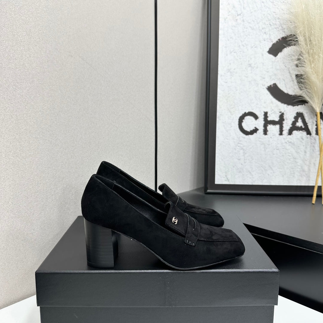 CHANEL 26S LOAFER PUMPS IN BLACK SUEDE mysite
