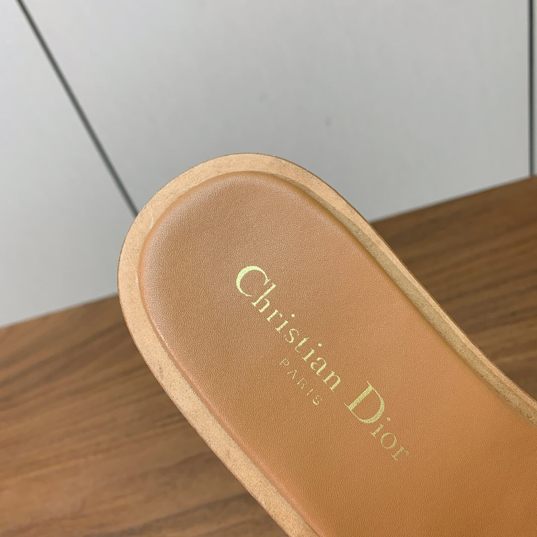DIOR 25S DWAY WEDGE SLIDE 90 MM IN LIGHT BROWN CALFSKIN mysite