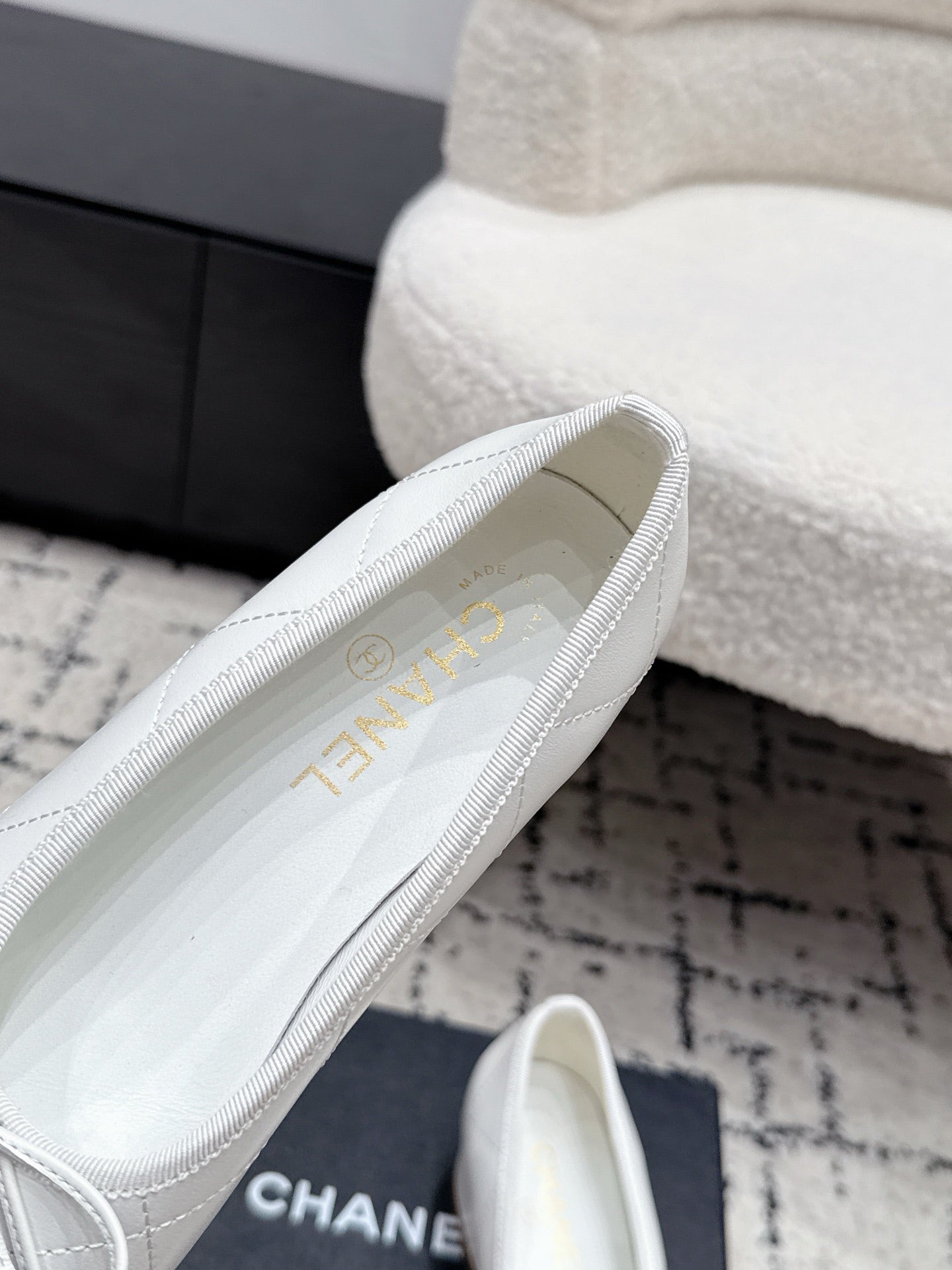CHANEL 26S HIGH HEELS IN WHITE LAMBSKIN WITH BOW mysite
