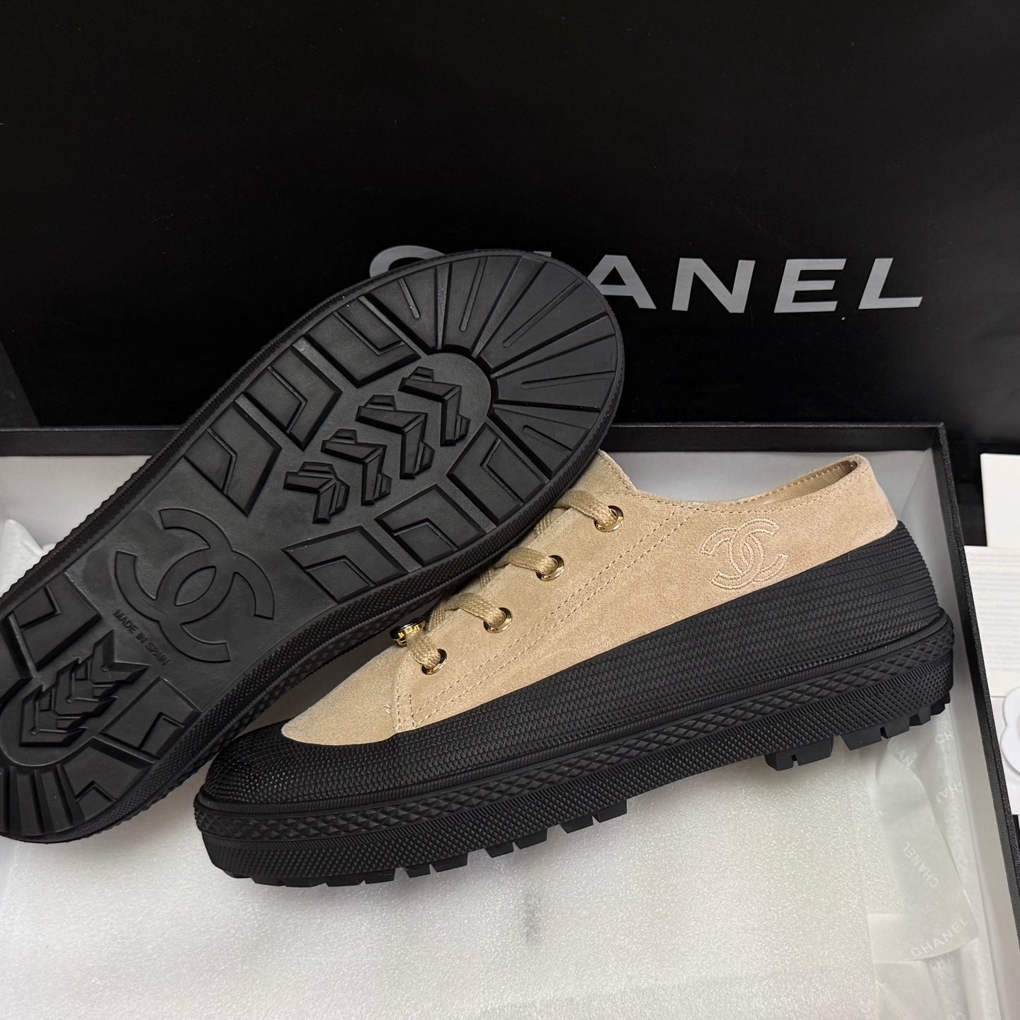 26S LOW TOP SNEAKERS IN BEIGE SUEDE mysite