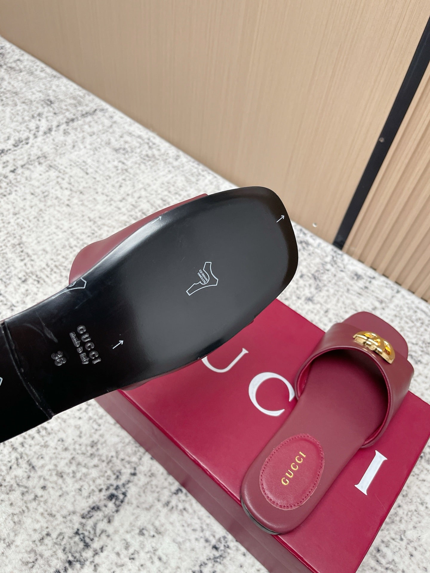 26S SLIDE SANDAL IN DARK RED CALFSKIN WITH GOLD mysite