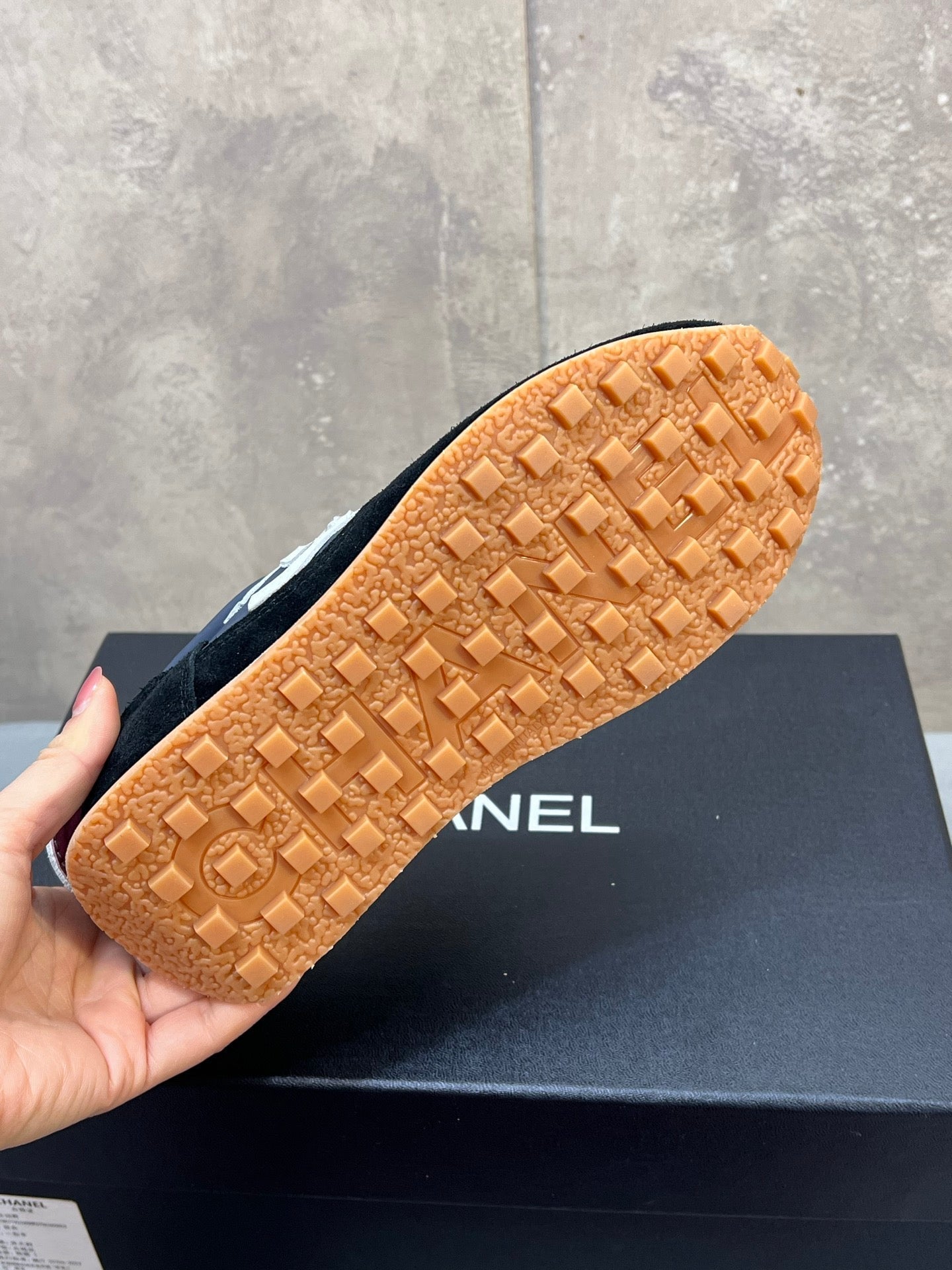 CHANEL 26S RUNNING SNEAKERS IN NAVY BLACK SUEDE AND NYLON CC LOGO mysite