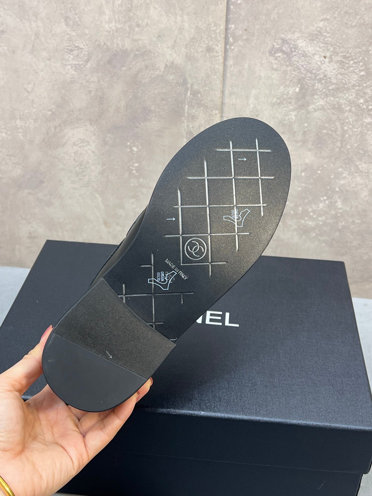 CHANEL 26S LOAFERS IN BLACK QUILTED CALFSKIN WITH CHAIN CC LOGO mysite