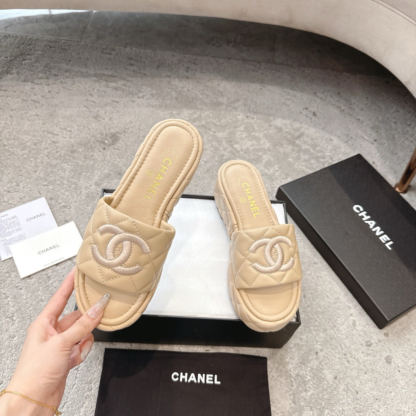 WEDGE HEELS IN BEIGE CALFSKIN QUILTED mysite