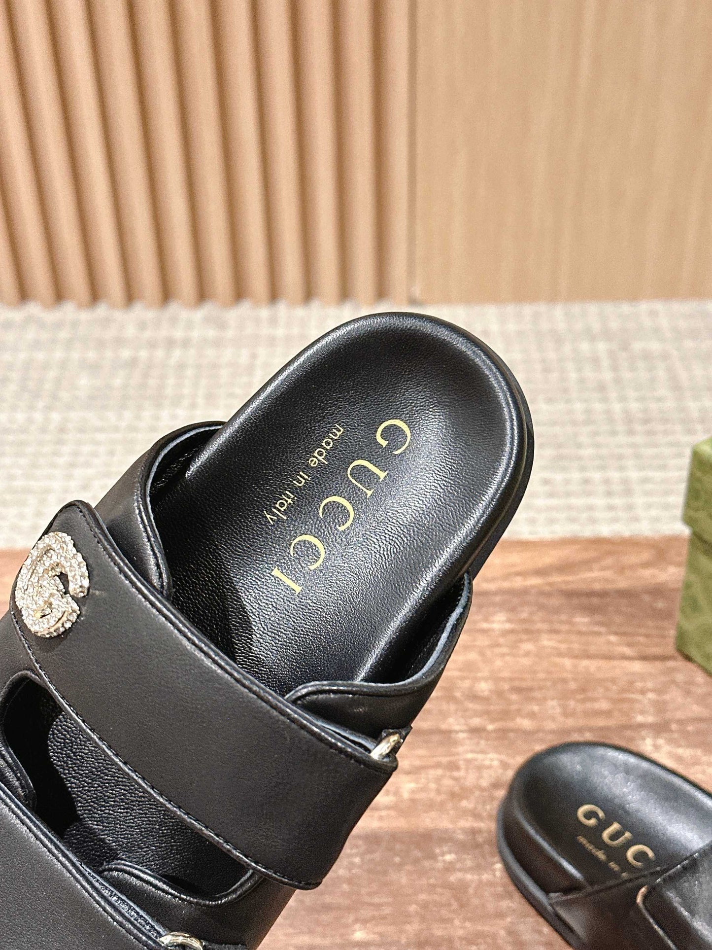 26S DOUBLE-STRAP SANDALS IN BLACK CALFSKIN mysite