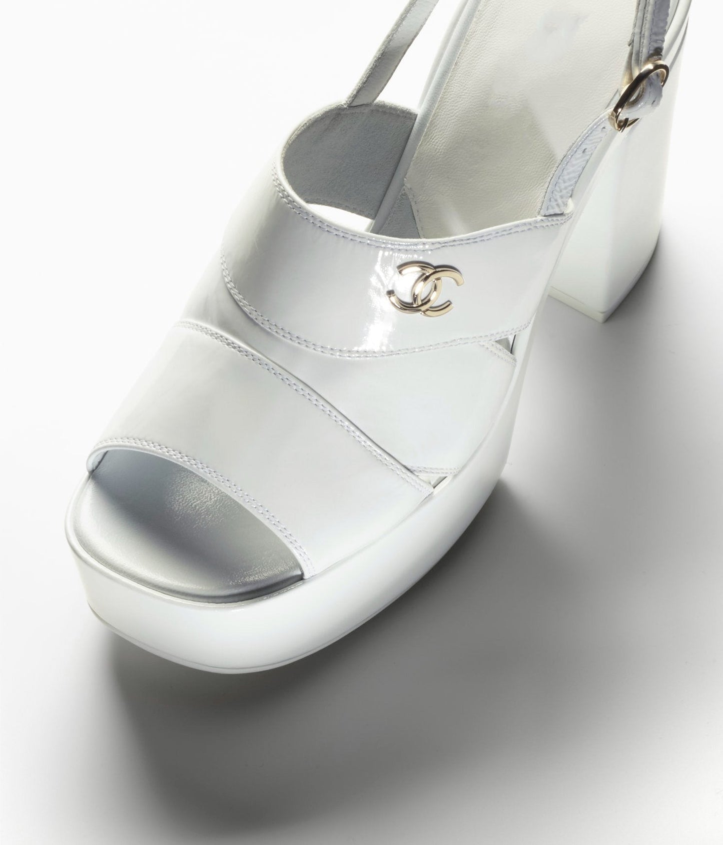 SANDALS WHITE PATENT CRUMPLED LAMBSKIN mysite