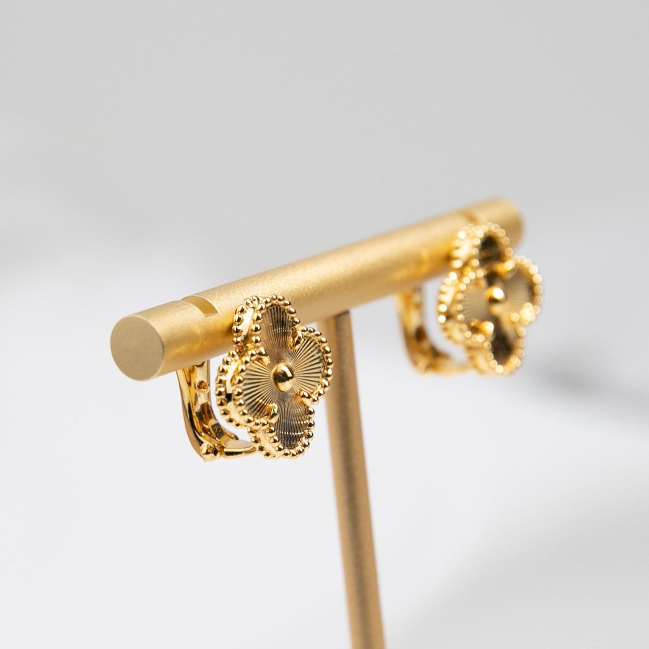 VINTAGE EARRINGS GOLD mysite
