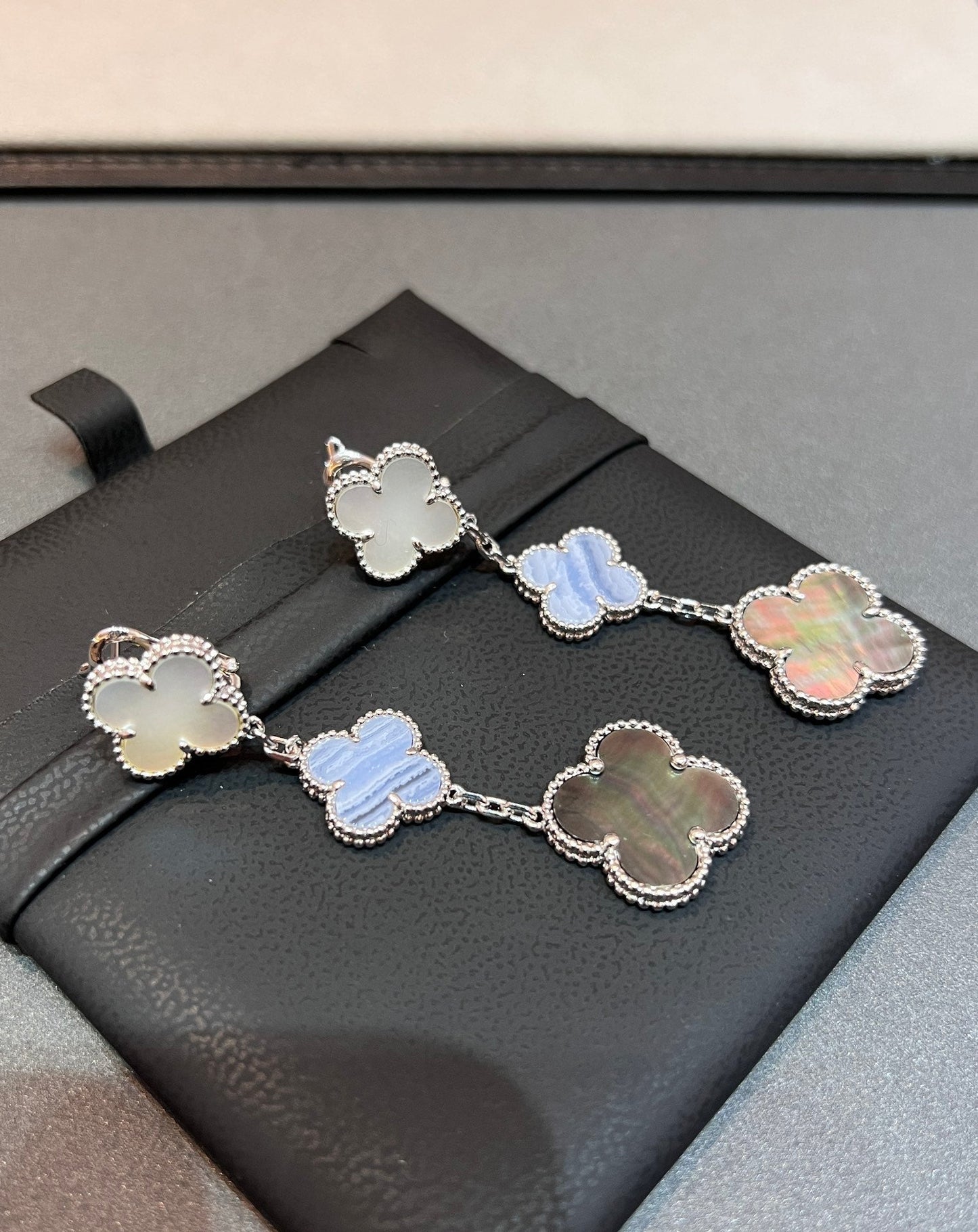 MOP 3 MOTIFS SILVER EARRINGS mysite