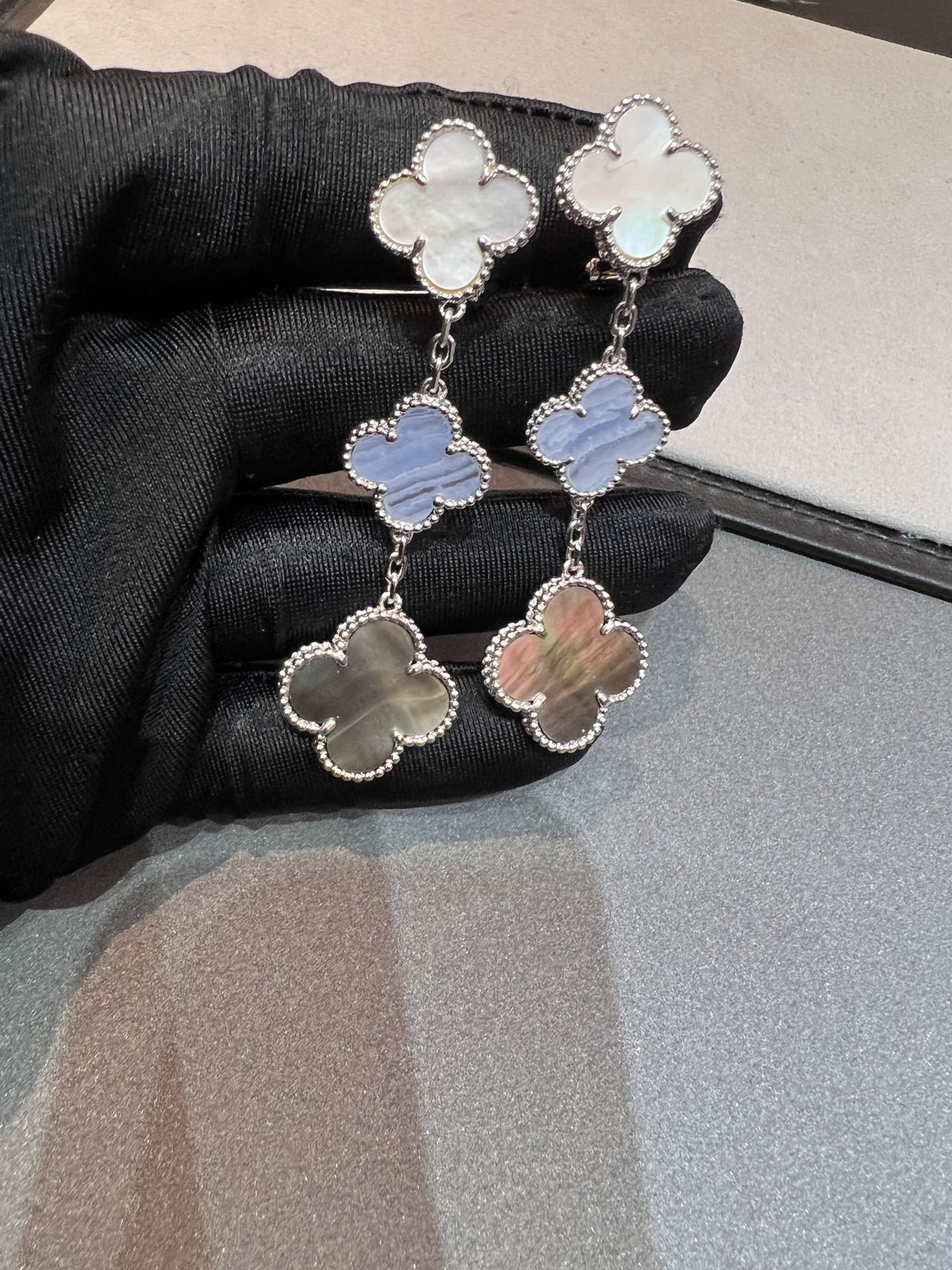 MOP 3 MOTIFS SILVER EARRINGS mysite