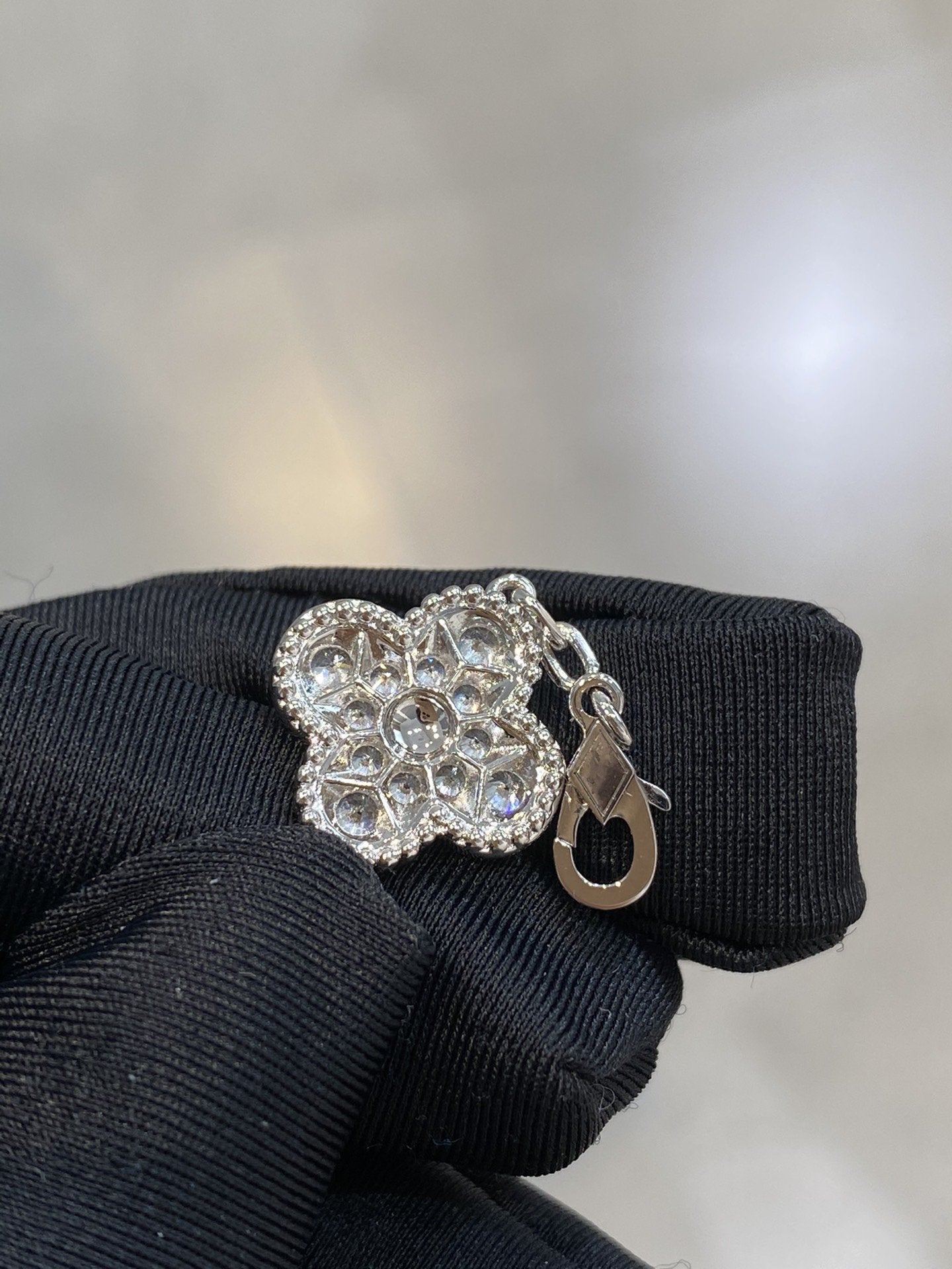 5 MOTIFS SILVER DIAMOND BRACELET mysite