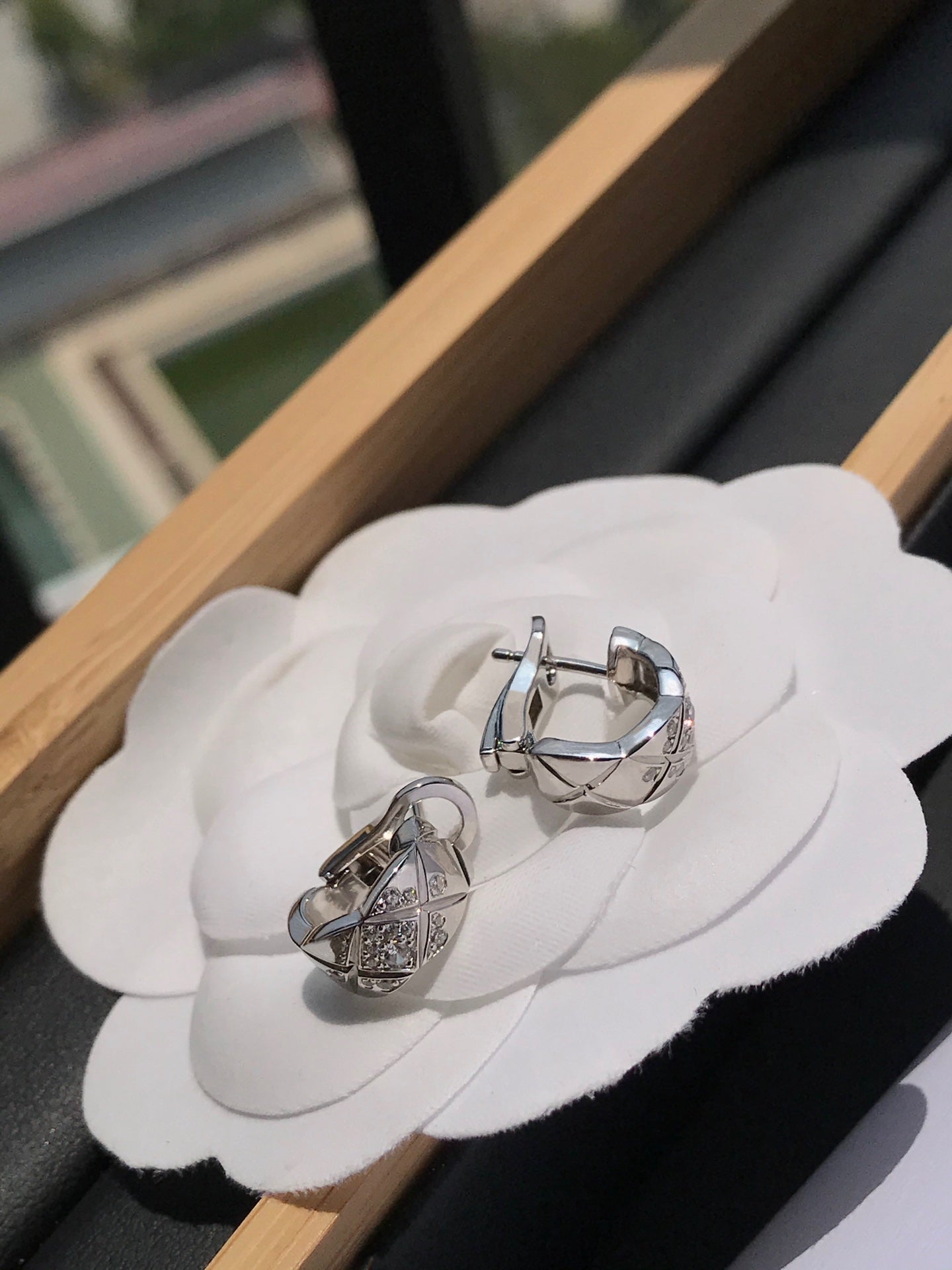 CRUSH DIAMOND SILVER EARRINGS mysite