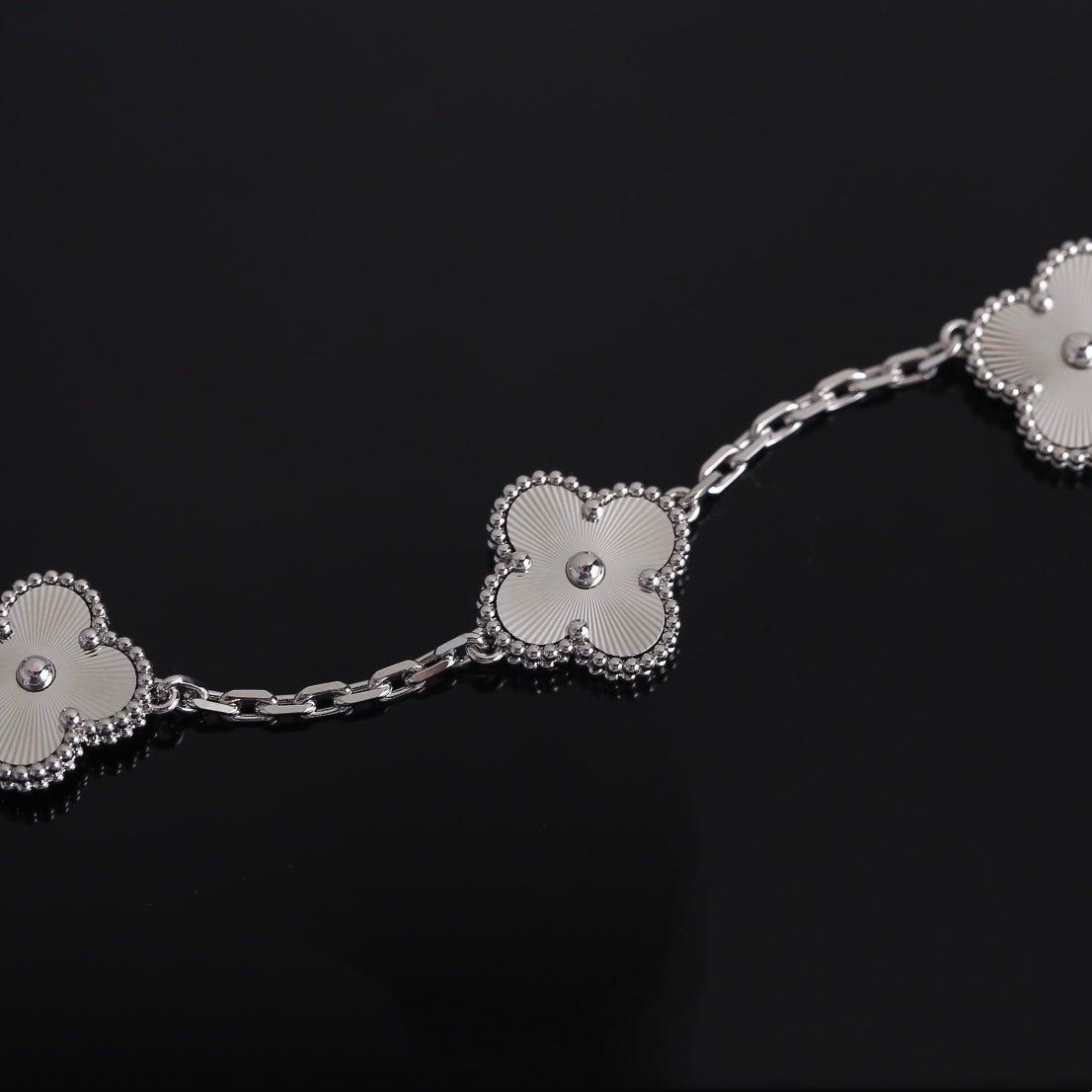 5 MOTIF SILVER BRACELET mysite