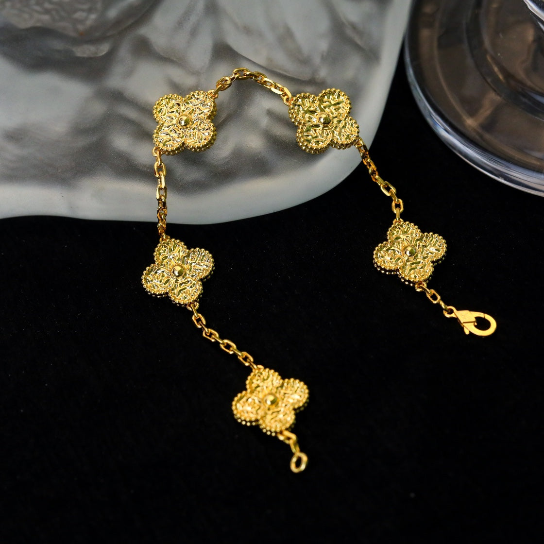 5 MOTIFS GOLD DIAMOND BRACELET mysite