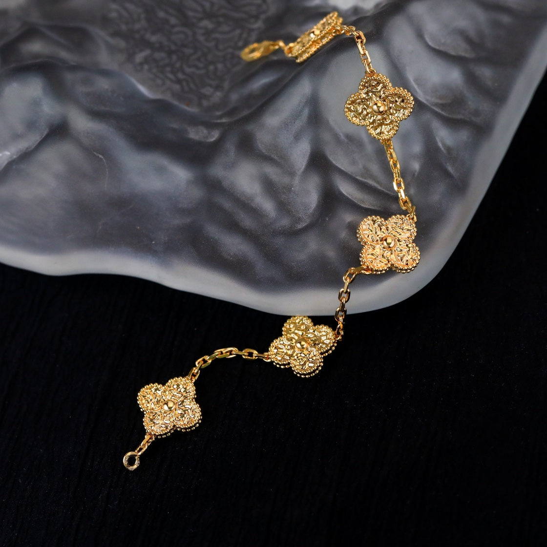 5 MOTIFS GOLD DIAMOND BRACELET mysite