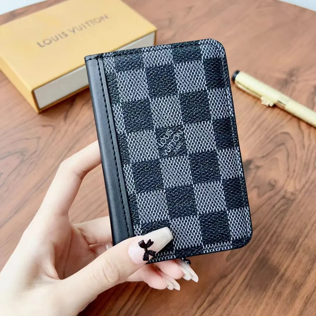 Elegant  Checkered & Monogram Wallets-s2 mysite