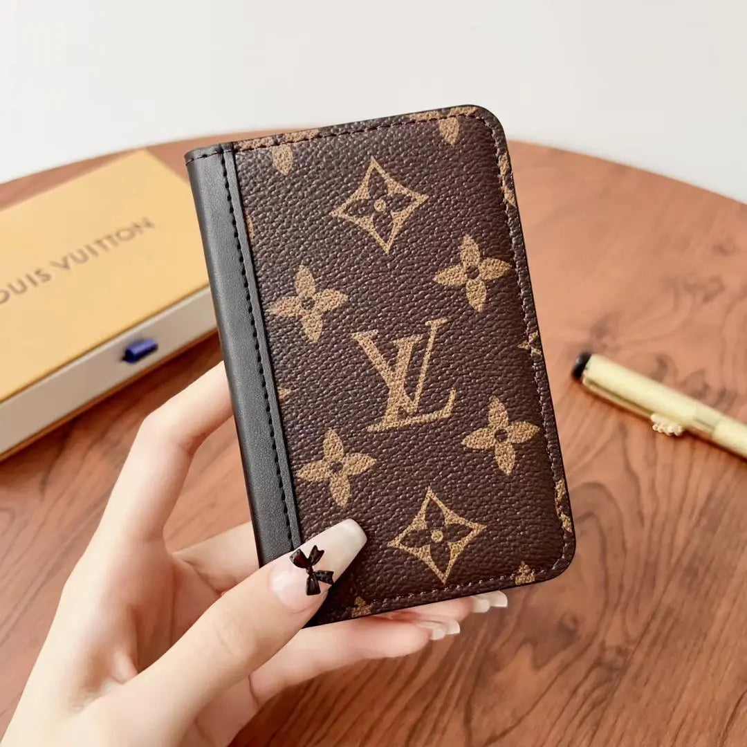 Elegant  Checkered & Monogram Wallets-s2 mysite