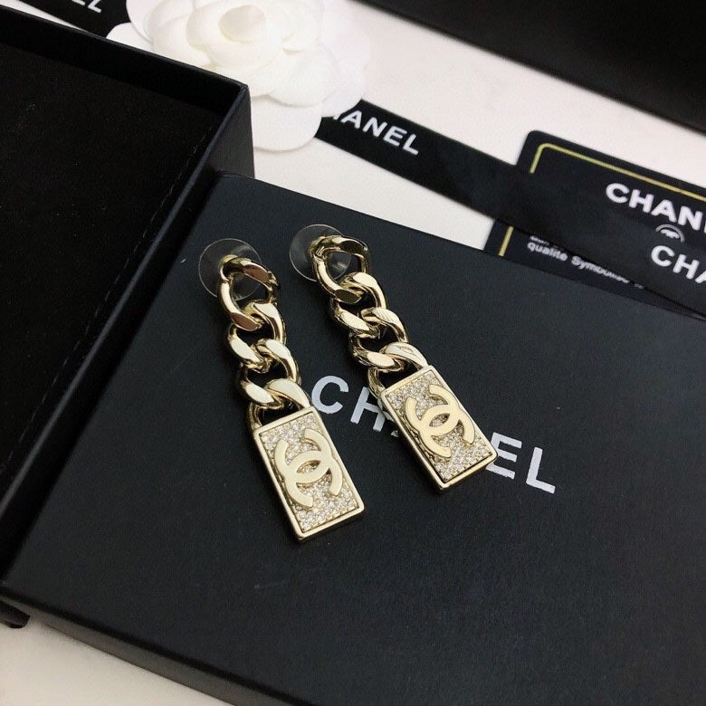 CHANEL 26S DOUBLE C LOGO CHAIN LINK RECTANGULAR PAVE CRYSTAL DROP EARRINGS IN GOLD METAL 631078 mysite