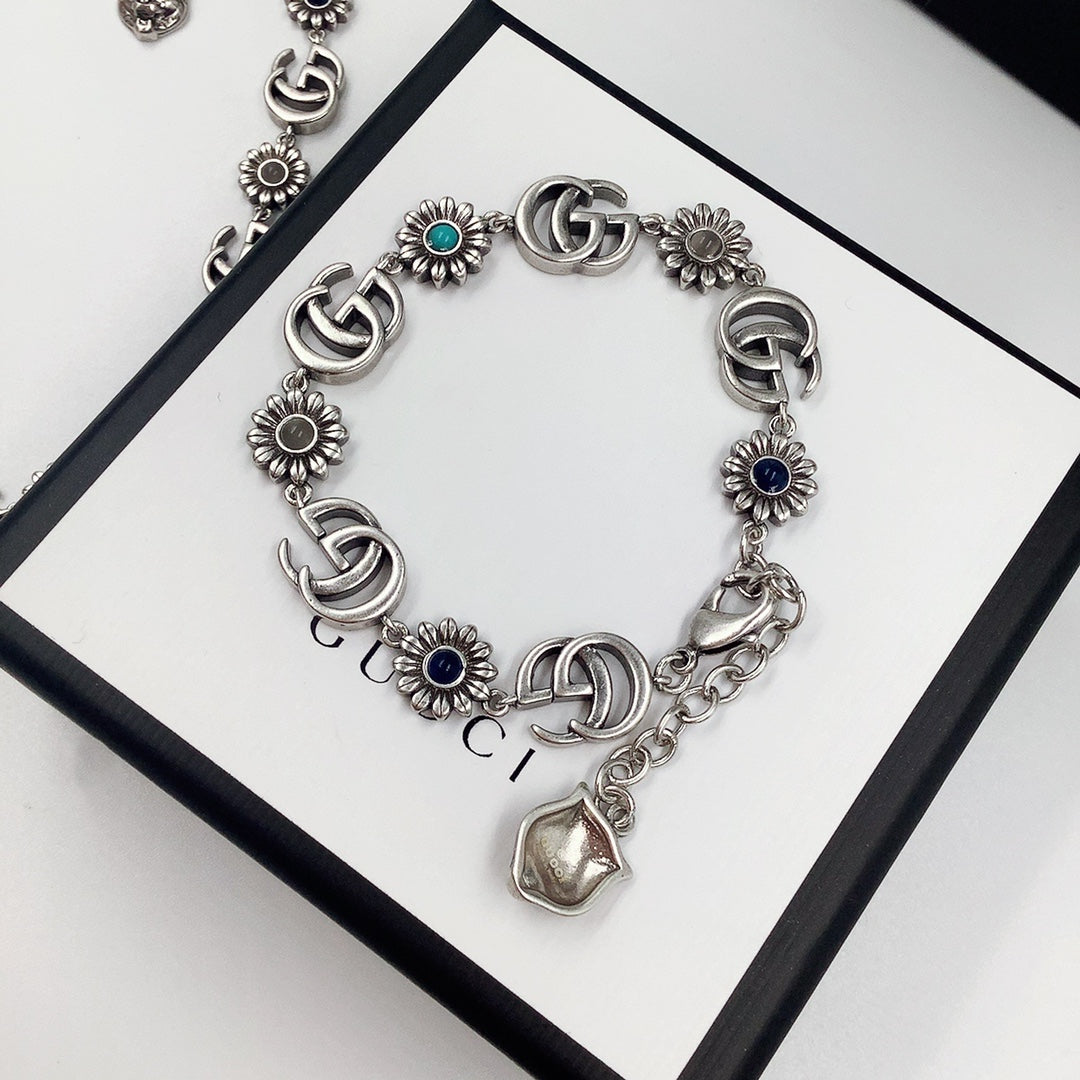 Good Daisy Design Earrings & Bracelet & Necklace 5 Set mysite