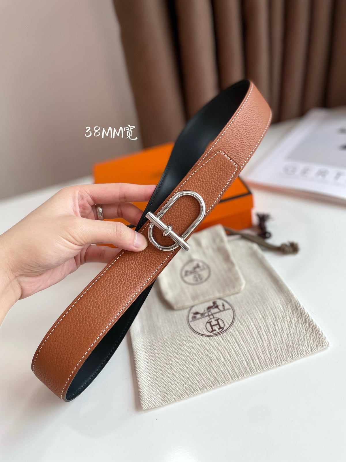 HM ITHAQUE BELT SILVER BUCKLE & REVERSIBLE CINNAMON BROWN AND BLACK LEATHER STRAP 38MM mysite