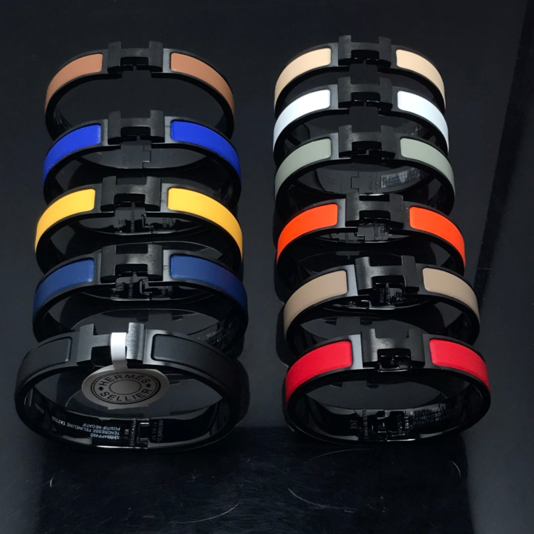 Black Soldier Happy Bracelet mysite