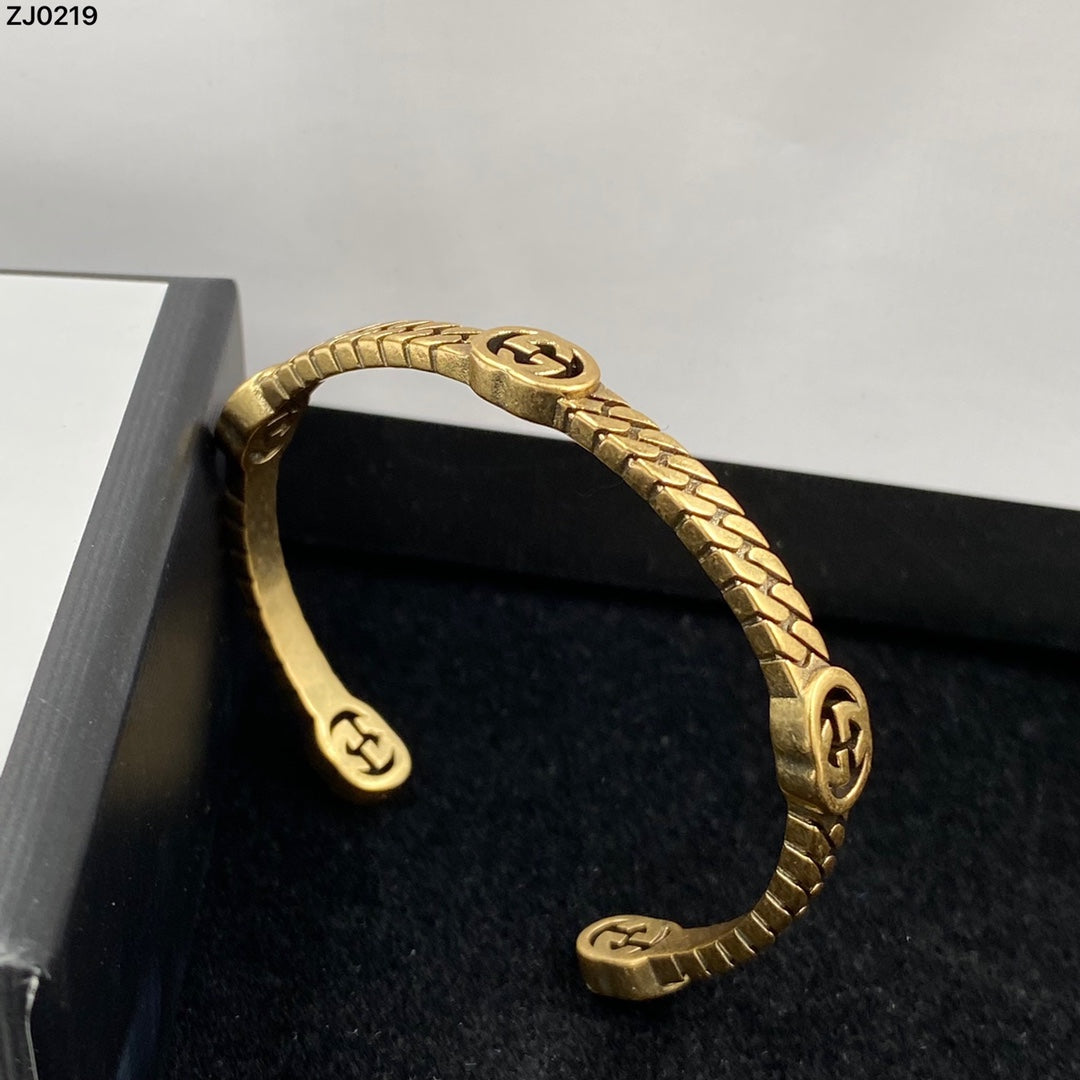 Vintage Gold Good Bracelet mysite
