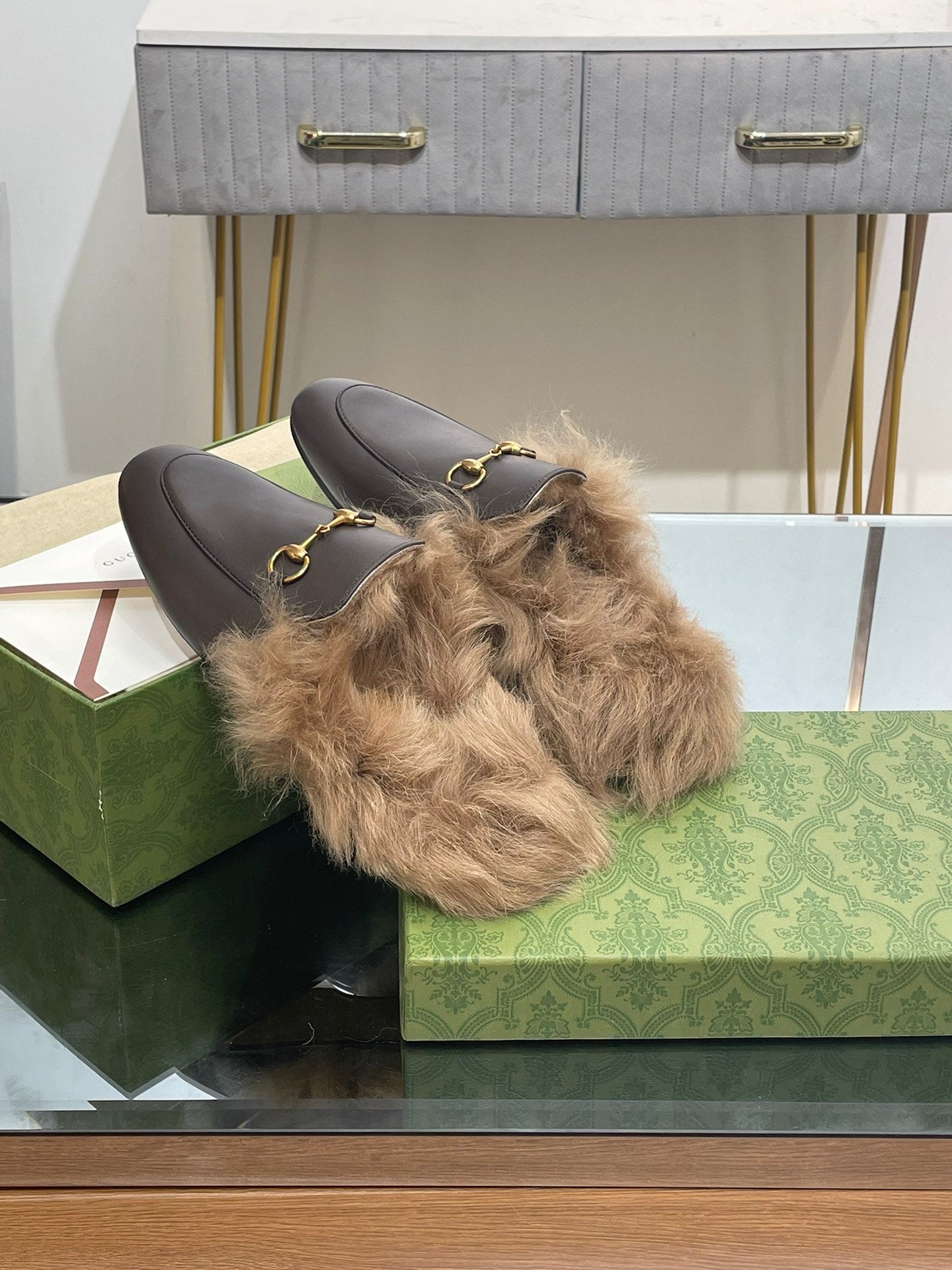 HORSEBIT MULE IN MOCHA BROWN CALFSKIN AND LAMB WOOL LINING mysite