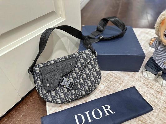 Vintage Monogram Saddle Crossbody-18 mysite