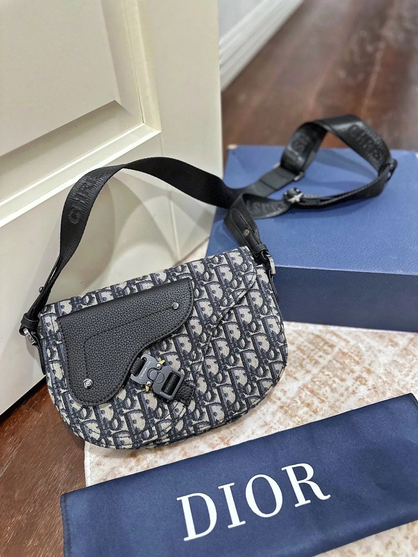 Vintage Monogram Saddle Crossbody-18 mysite