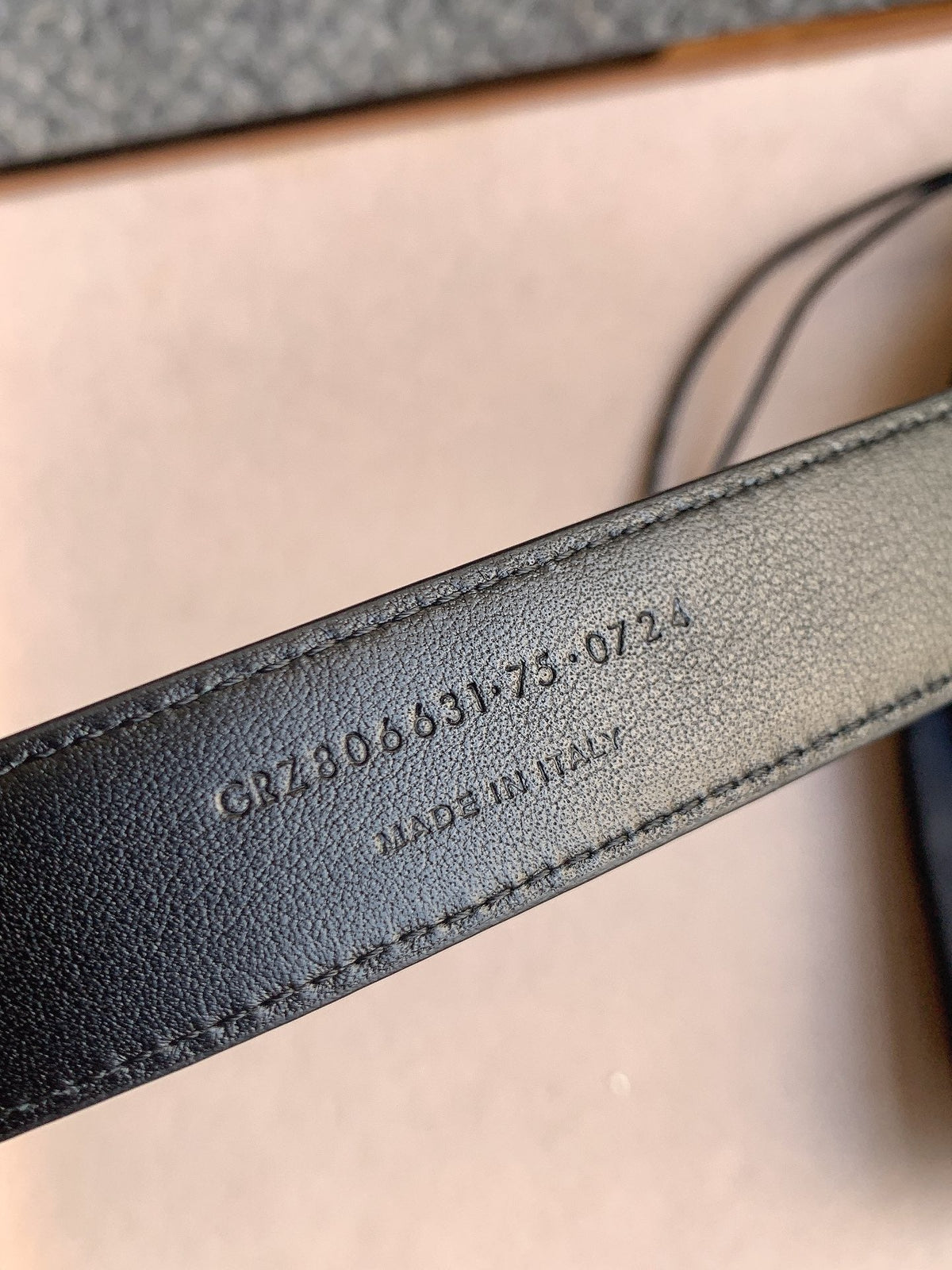 YSL 25S BELT 24 MM IN BLACK EMBOSSED CALFSKIN 529685 mysite