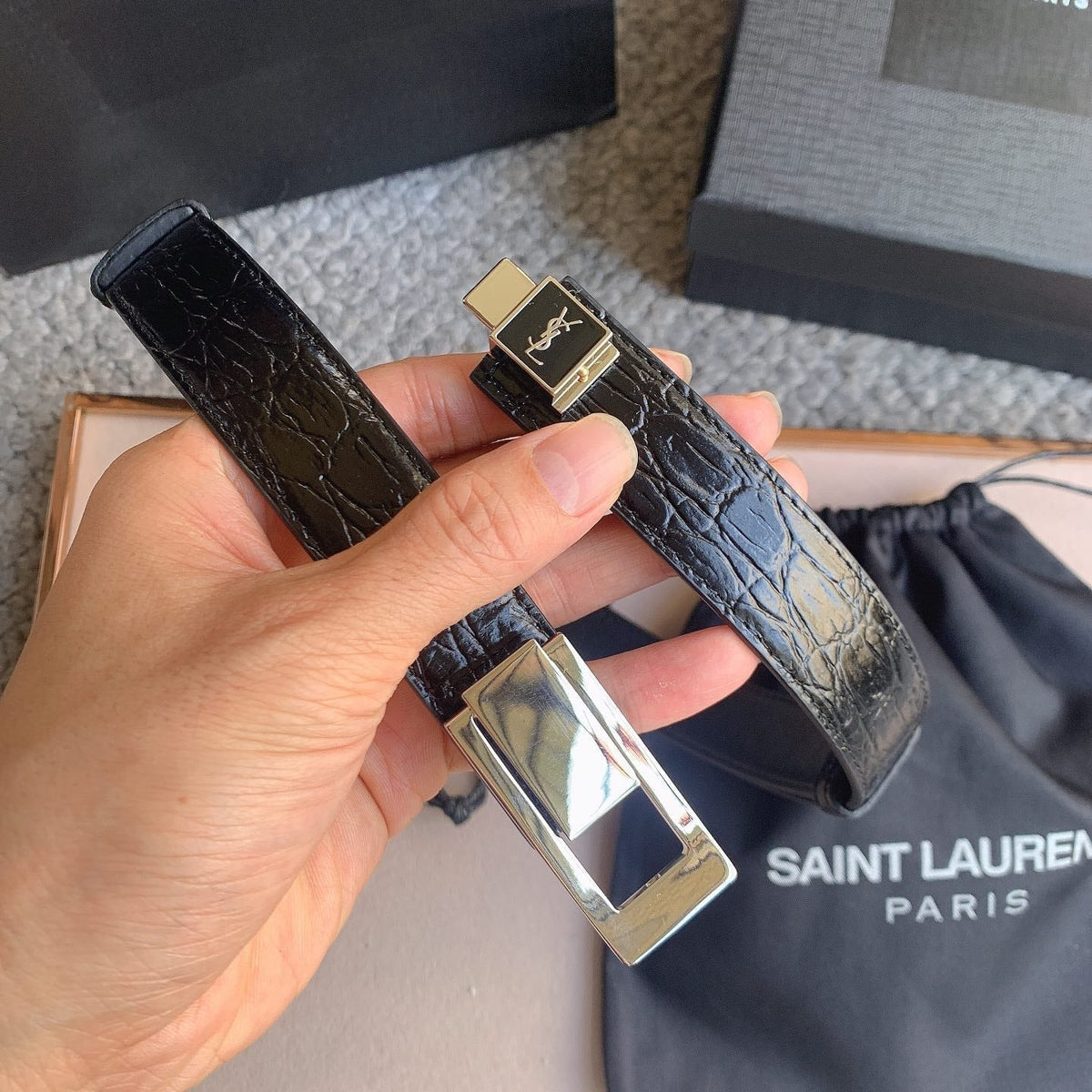 YSL 25S BELT 24 MM IN BLACK EMBOSSED CALFSKIN 529685 mysite