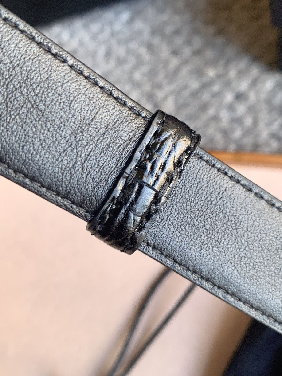YSL 25S BELT 24 MM IN BLACK EMBOSSED CALFSKIN 529685 mysite