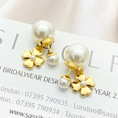CD 26S PEARL FLOWER DROP STUD EARRINGS IN GOLD TONE METAL 629842 mysite