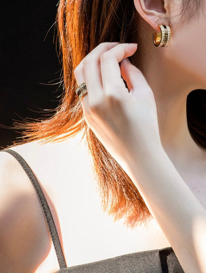 CD 26S CRYSTAL LOGO HOOP EARRINGS IN GOLD METAL 631771 mysite