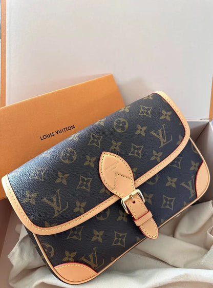 Vintage-Inspired Box Hand bag-18 mysite