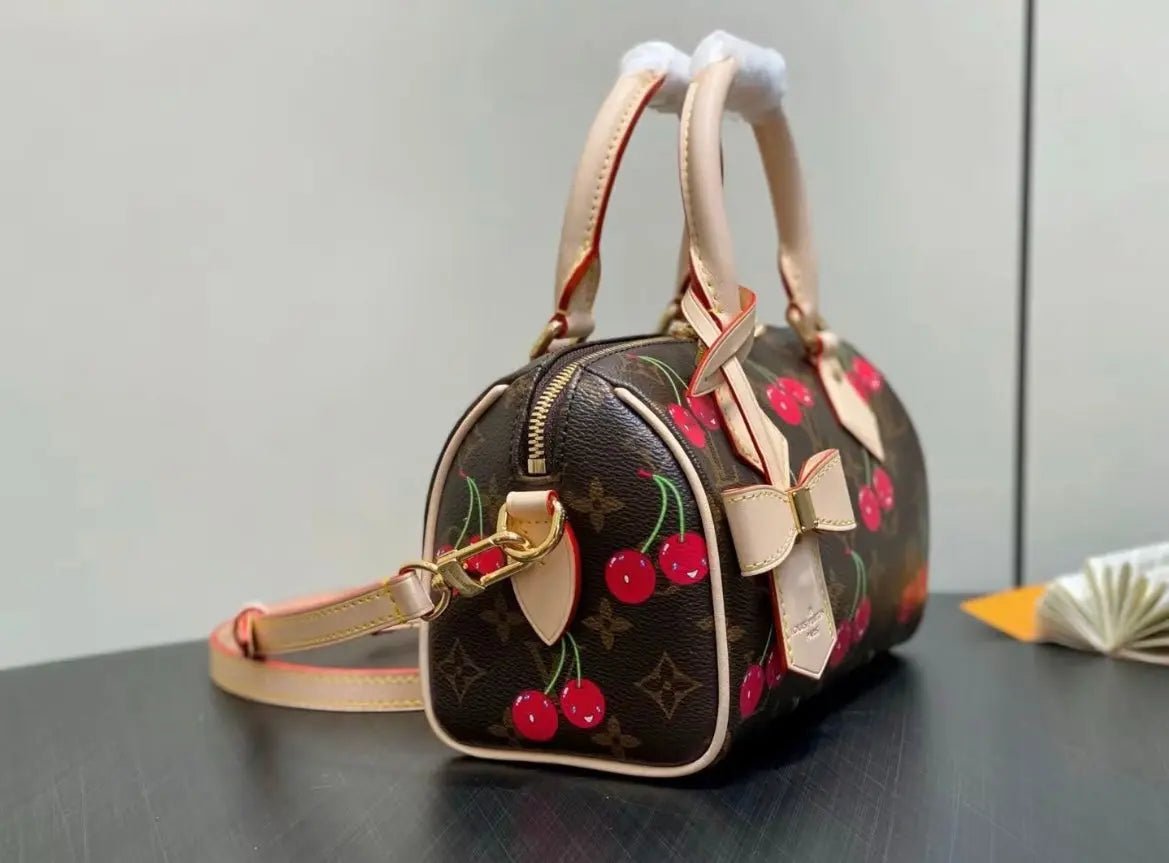 🌟 L- Cherry Keychain: Cute + Luxury, All in One 🍒✨-s2 mysite