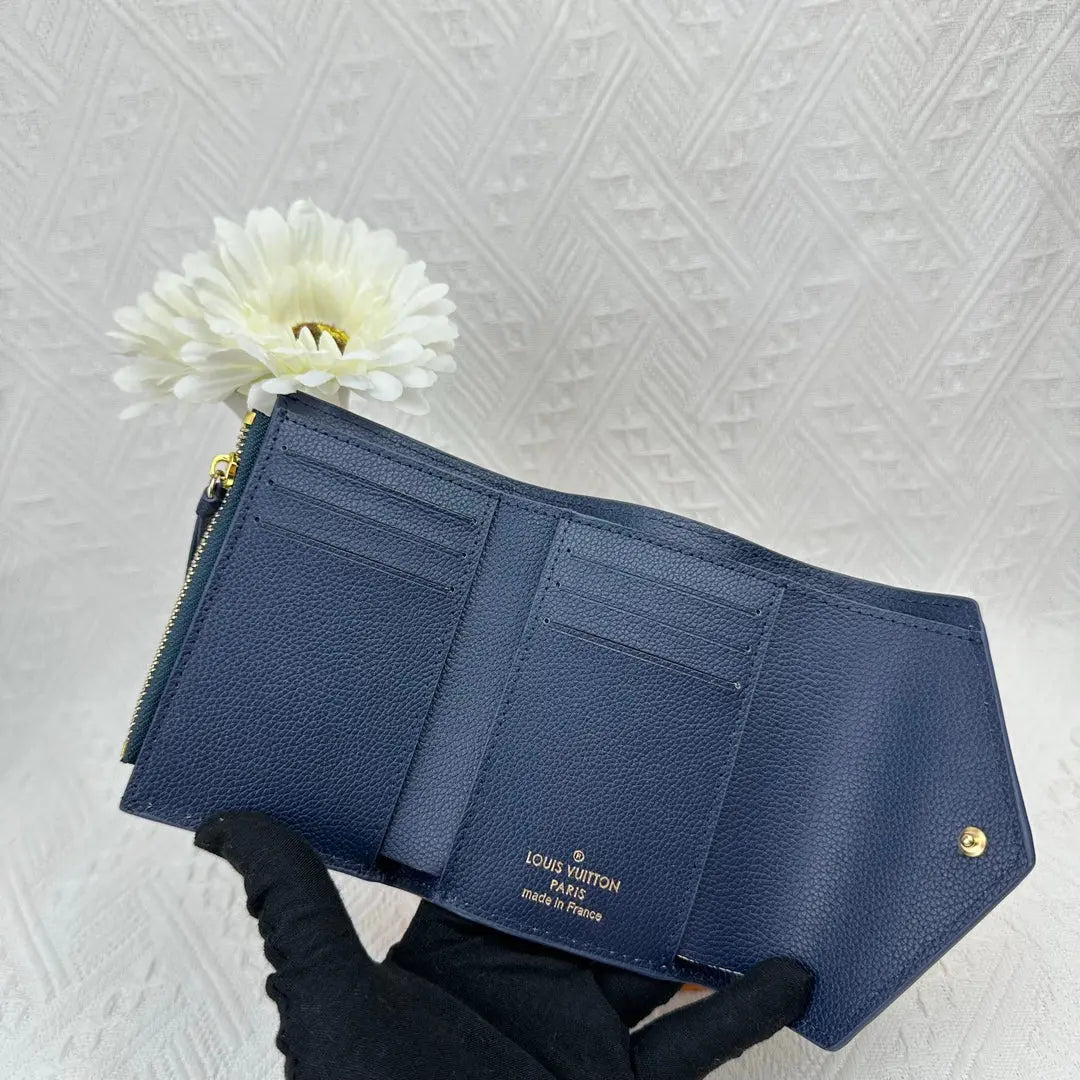 L-Luxurious Fashion Wallet – Sophisticated and Functional-18 mysite