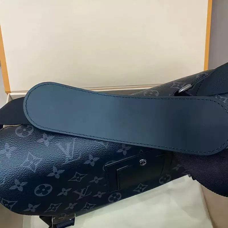 Fashionable and Trendy Messenger Bag-18 mysite