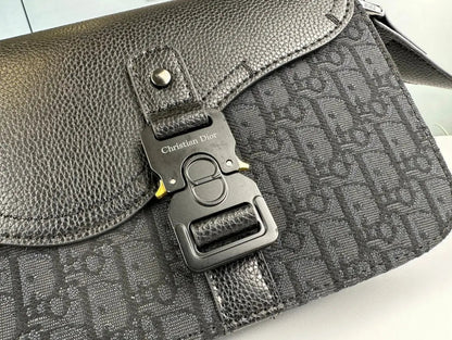 Classic Leather Crossbody Bag – Minimalist Design, Maximum Function-18 mysite
