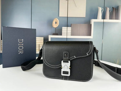 Classic Leather Crossbody Bag – Minimalist Design, Maximum Function-18 mysite