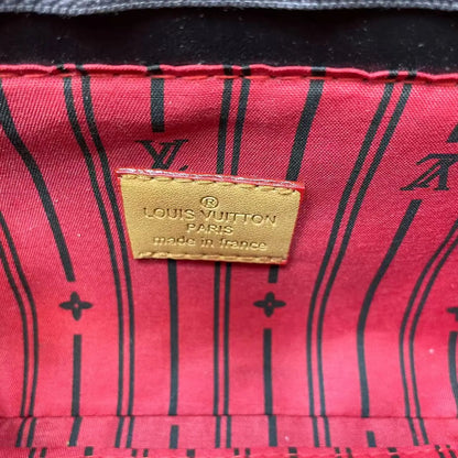 Vintage Lock Chain Shoulder Bag – Classic Monogram Design-18 mysite