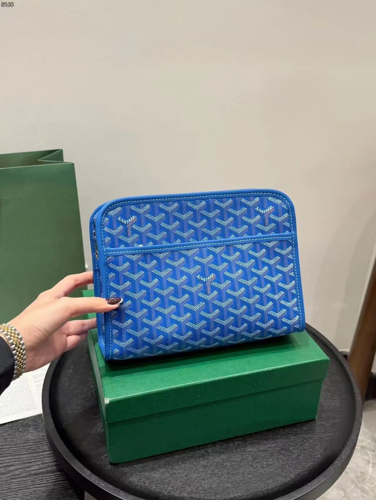 Essential clutch bag for men-18 mysite
