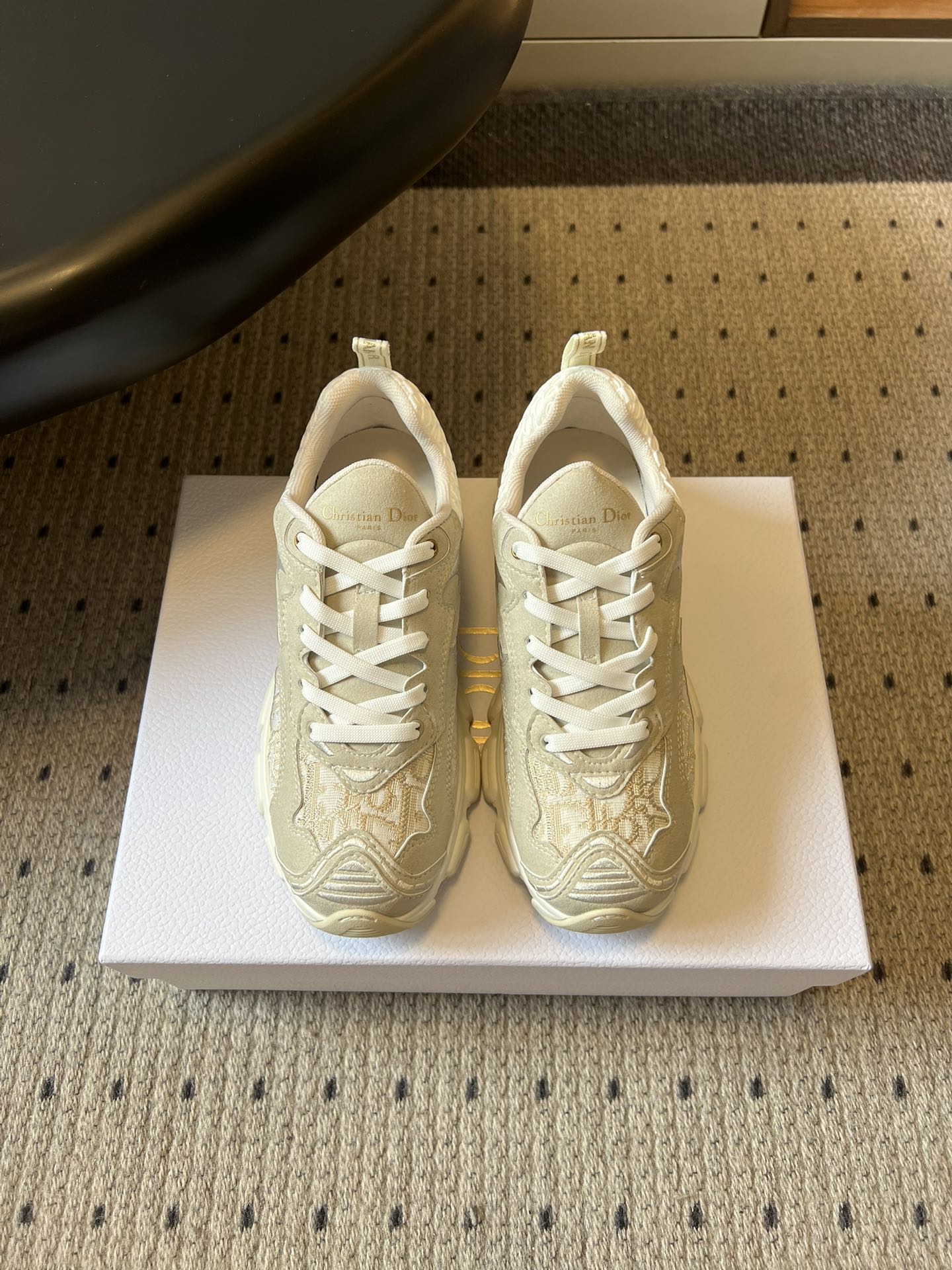 DIOR 26S VIBE SNEAKER 55MM IN GOLD DIOR OBLIQUE LUSENTI EMBROIDERED COTTON AND BEIGE SUEDE mysite