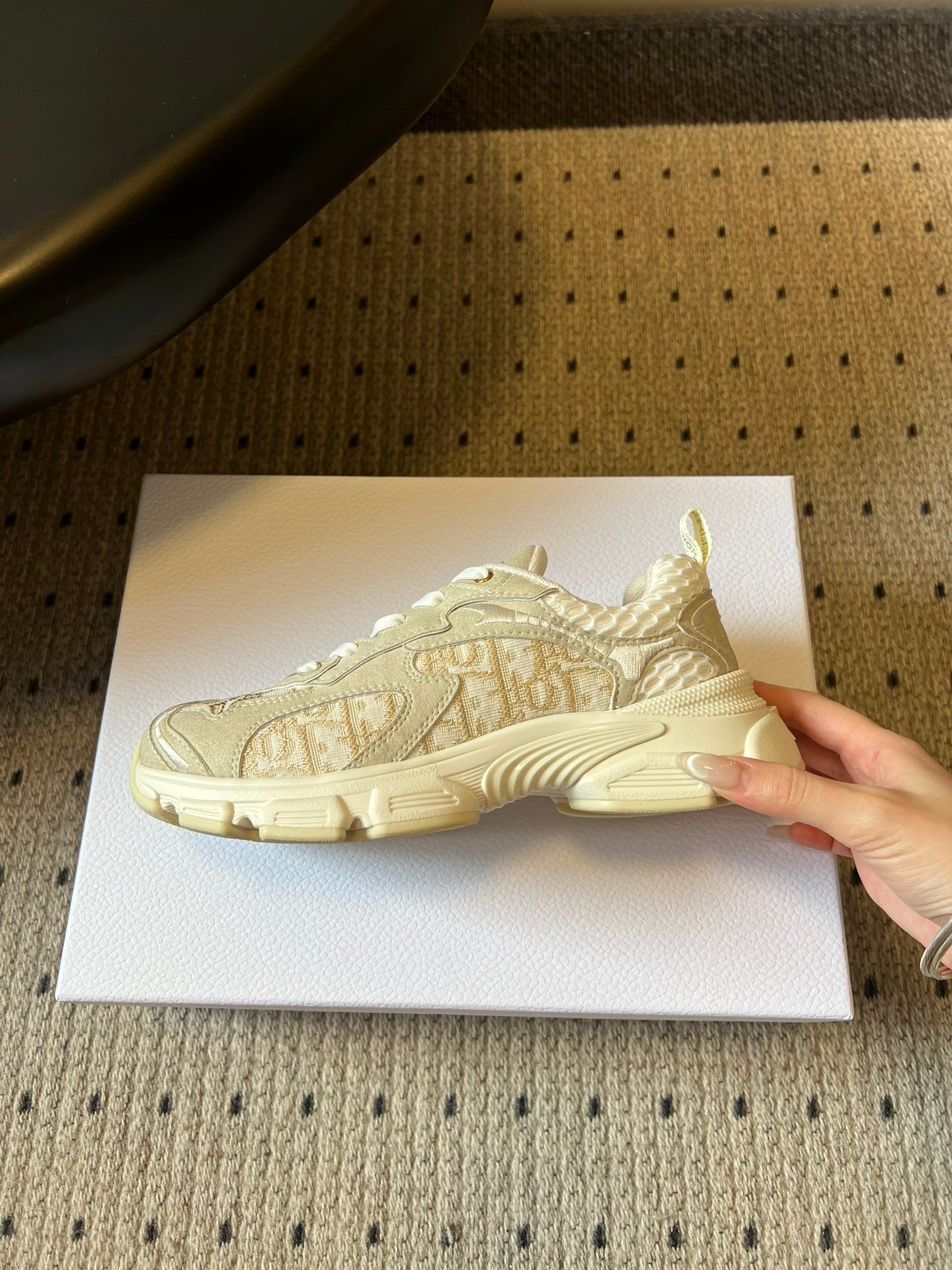 DIOR 26S VIBE SNEAKER 55MM IN GOLD DIOR OBLIQUE LUSENTI EMBROIDERED COTTON AND BEIGE SUEDE mysite