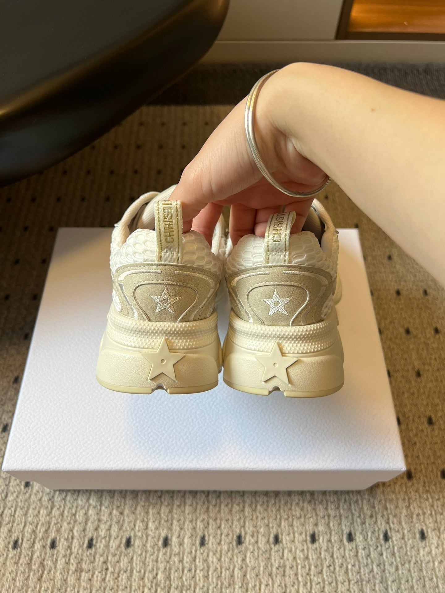 DIOR 26S VIBE SNEAKER 55MM IN GOLD DIOR OBLIQUE LUSENTI EMBROIDERED COTTON AND BEIGE SUEDE mysite