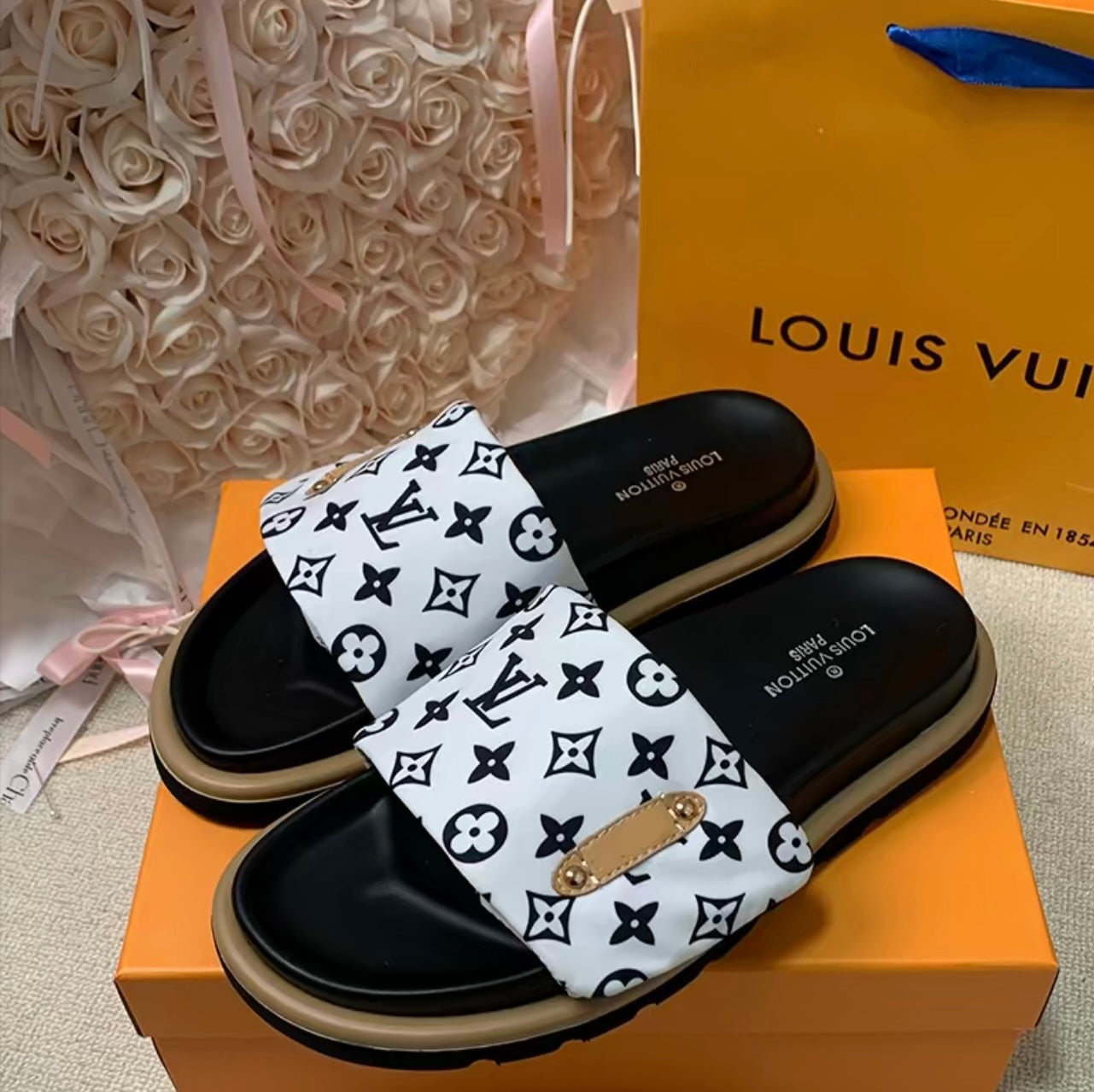 Trendy adjustable platform slippers with velcro straps-s2 mysite