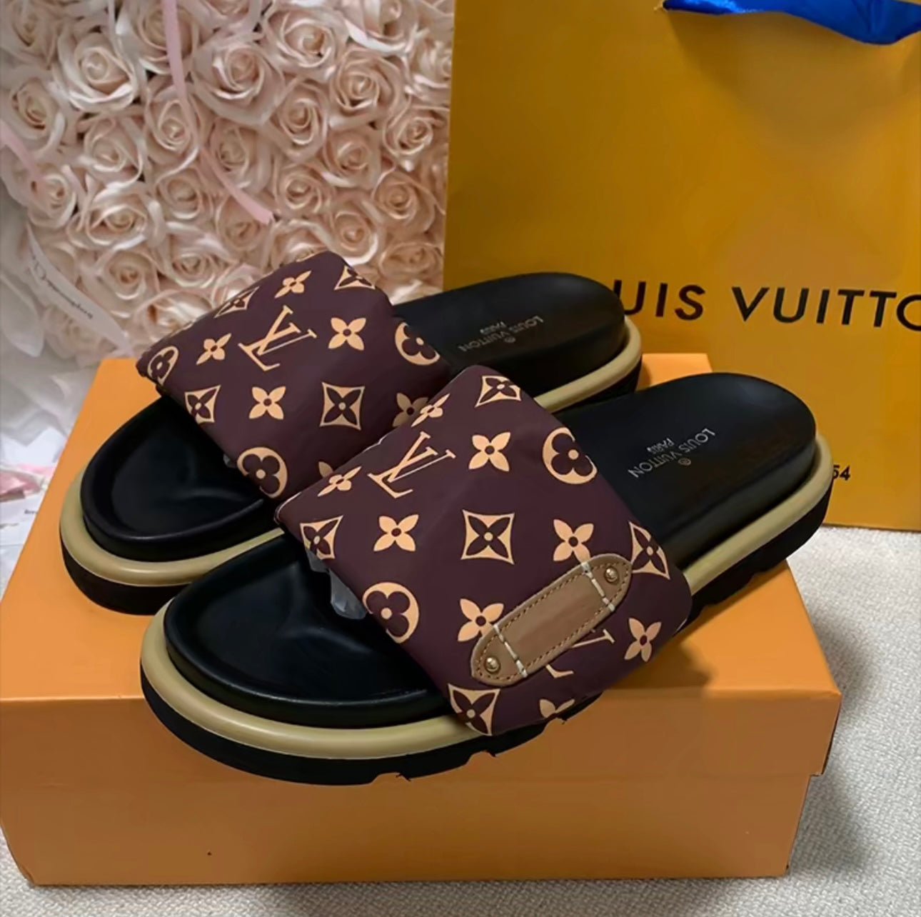 Trendy adjustable platform slippers with velcro straps-s2 mysite